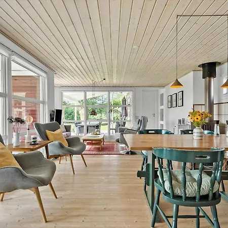 30378-odder-rude-hedevej-22 Semesterbostad Odder